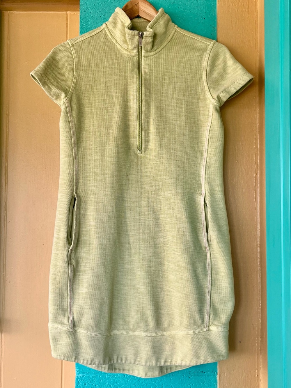 Tommy Bahama Light Sage Short-Sleeve Quarter-Zip Knit Mini Dress | Size XS